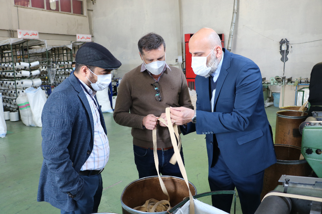 تعامل و همکاری شرکت صنایع نساجی هلال با صلیب سرخ گسترش مییابد
